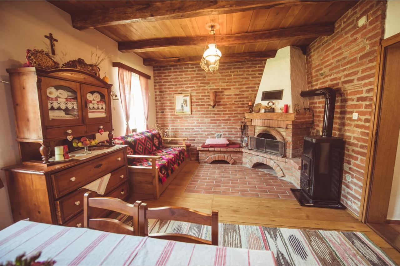 Country House Tunjina Kuca Stara Kapela Guest House Pavlovci Exterior photo