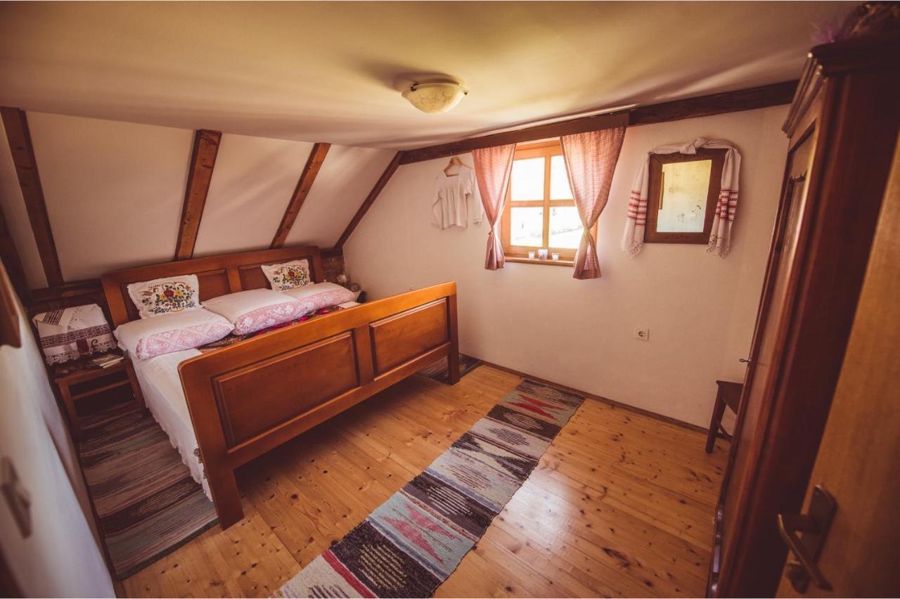 Country House Tunjina Kuca Stara Kapela Guest House Pavlovci Exterior photo